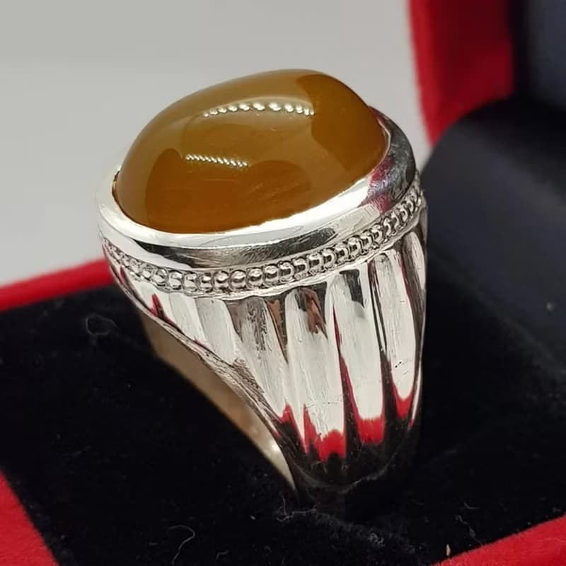 Zard aqeeq ring Yemeni Agate stone, Yellow aqeeq mens ring, Old Deep yellow ring
