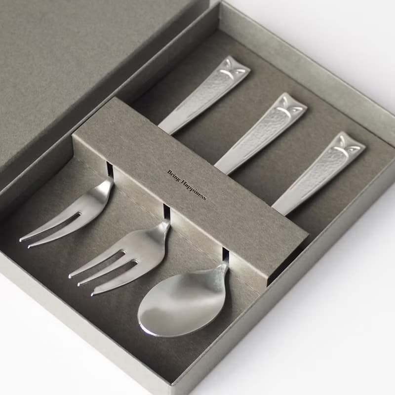 日本高桑金屬  日製貓頭鷹雕花不鏽鋼甜點叉匙3件組-多色可選