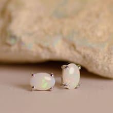 簡約橢圓白蛋白石耳環 - 925純銀 - 蛋白石