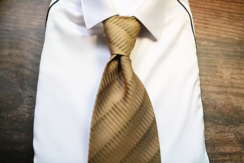 黃色細條紋紳士真絲領帶商務正裝necktie