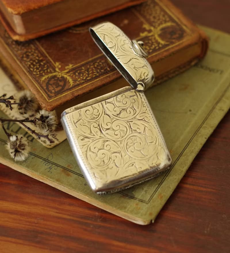 古董英國購入之百年純銀雕花火柴盒 925 Sterling W927