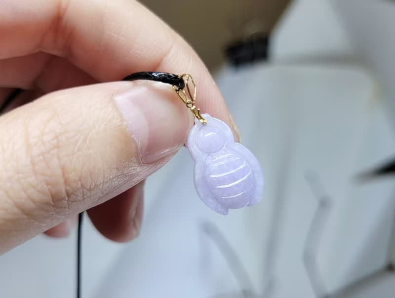 【親翠】天然翡翠 濃紫Q版蜜蜂18K金鎖頭鏈