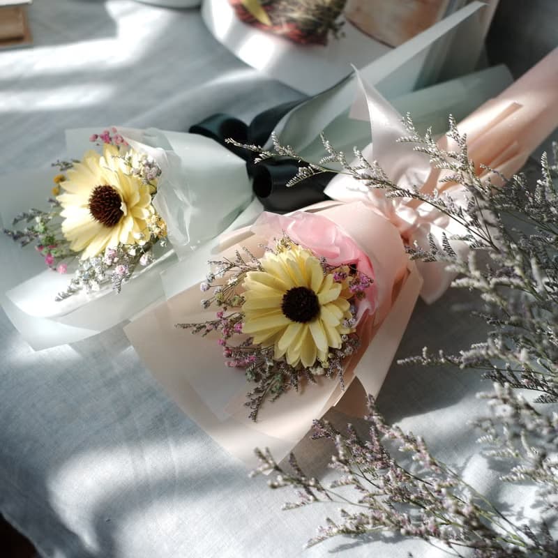 未完待續 | 向日葵 乾燥花 畢業花束  現貨+預購  橘包裝下單區