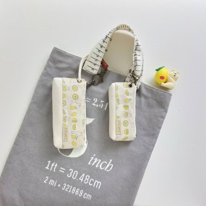 【KTG/三角磚鑰匙包(大)】水彩小花 粉橘 粉藍 日本帆布 法國銀蔥