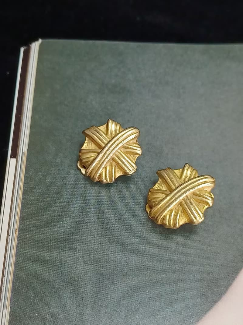vintage jewelry  古典霧金立體緞帶結 夾式耳環