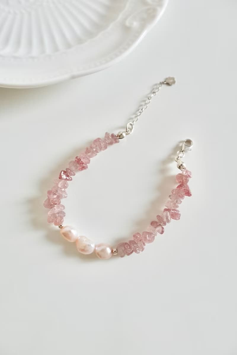 Lily Valley 莓光珠語 | 手工串珠手鍊