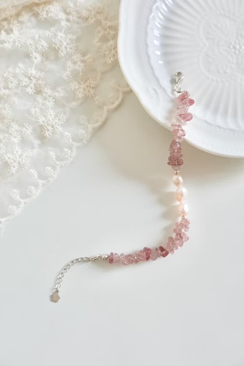 Lily Valley 莓光珠語 | 手工串珠手鍊