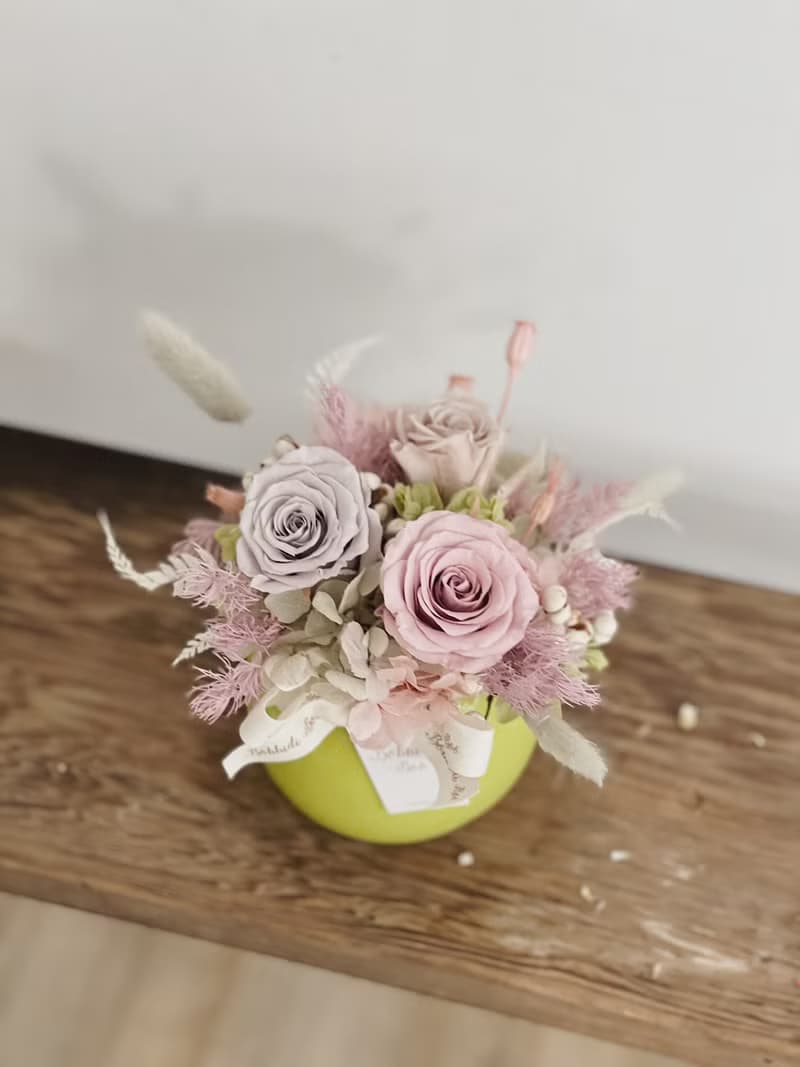 【永生玫瑰花盆花】• 情人節禮物/生日禮物/永生花/永生玫瑰花