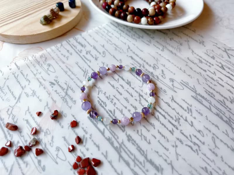 紫水晶 紫鋰輝 白月光 藍磷灰|| 貴人 開運 智慧 安撫 水晶手鍊