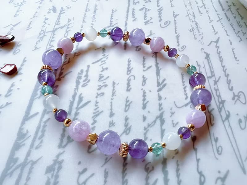 紫水晶 紫鋰輝 白月光 藍磷灰|| 貴人 開運 智慧 安撫 水晶手鍊