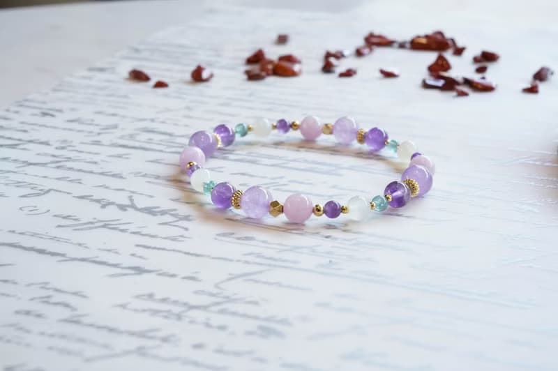 紫水晶 紫鋰輝 白月光 藍磷灰|| 貴人 開運 智慧 安撫 水晶手鍊