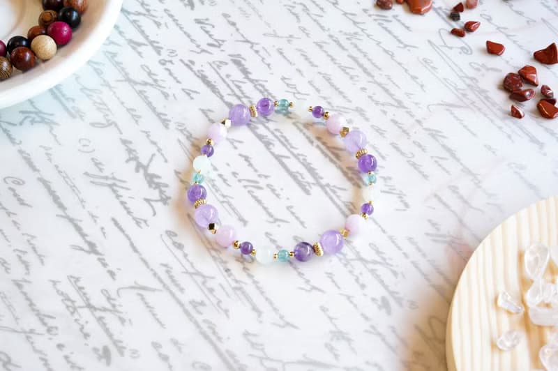 紫水晶 紫鋰輝 白月光 藍磷灰|| 貴人 開運 智慧 安撫 水晶手鍊