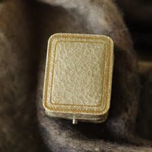 老又好古董珠寶 Vintage 法國購入之皮質珠寶盒展示盒 項鍊 W760