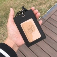 【職員證件套】黑色十字紋牛皮/附真皮掛繩/手縫直式橫式識別證