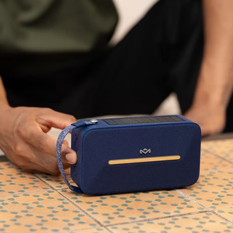 Marley Rise Up Solar 太陽能攜帶型防水藍牙喇叭 靛藍色