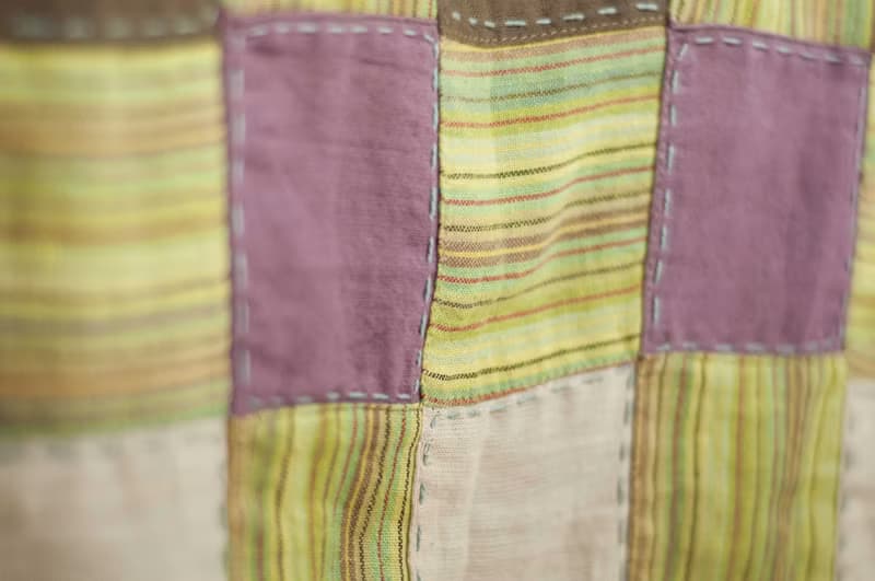 刺繡上衣/拼接泡泡袖上衣/鉤織寬版上衣/ethnic tops-方格彩虹