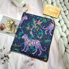 英國限量布黑底紫點花豹款L型拉鍊袋-電子書保護套-kobo 7.8吋袋