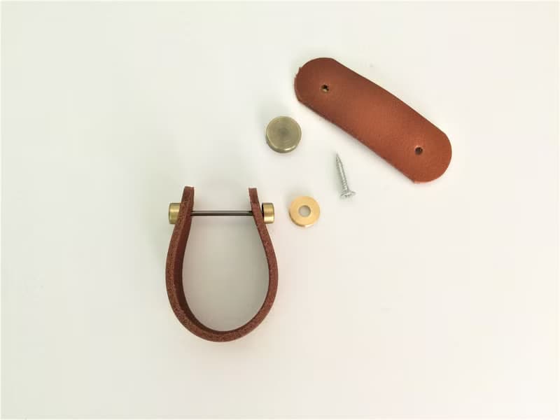 牛皮取手 // 衣櫃 // 櫃體 // 皮革把手 // 系統櫃 // 可訂製