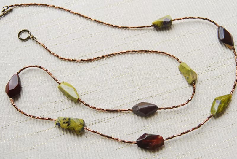 再販　ムーアカイトタンブルとアトランティサイトの秋色ネックレス