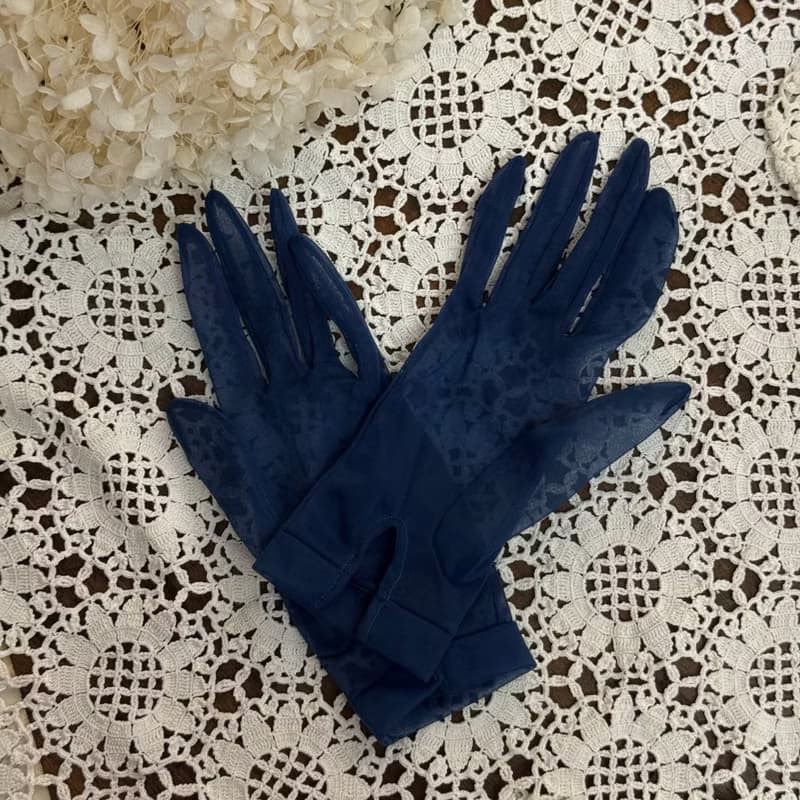 50356-典藏法國1950年代深藍薄紗手套