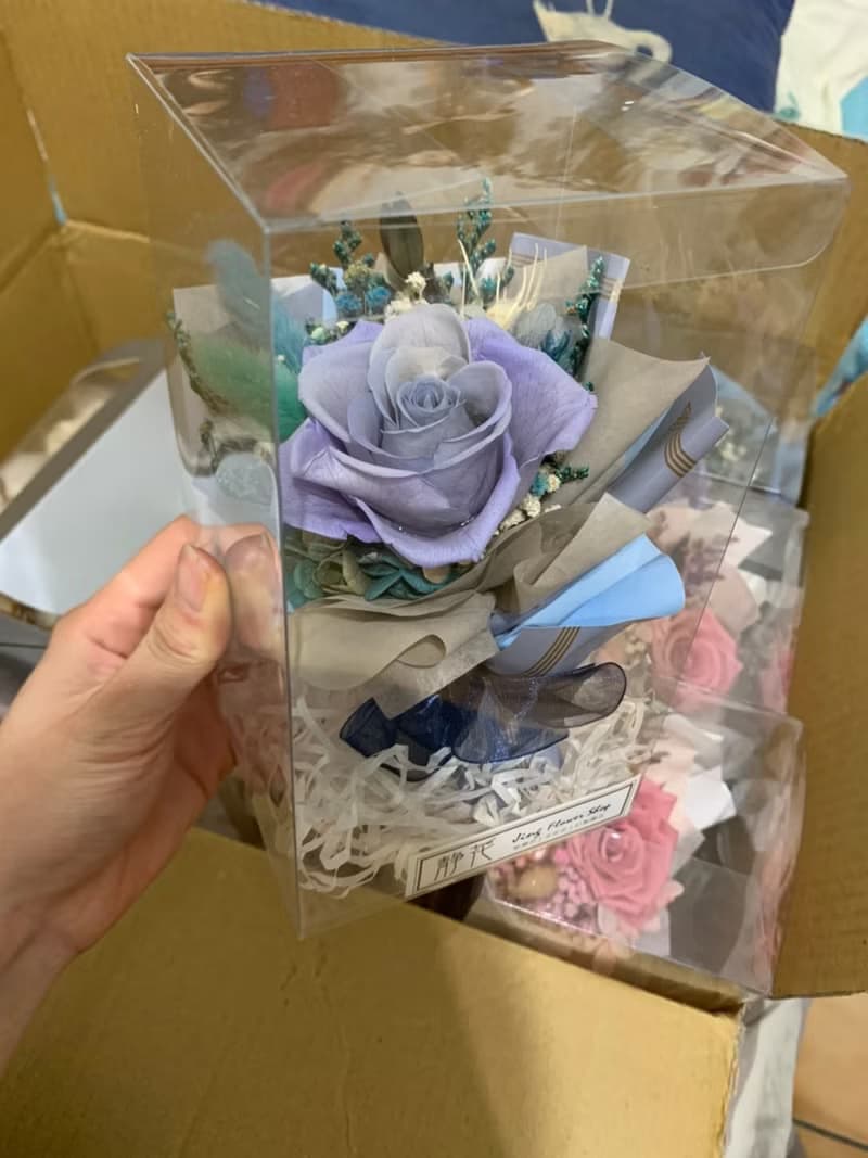 【永生玫瑰小花束】生日節慶花束  畢業花束 情人節母親節送禮