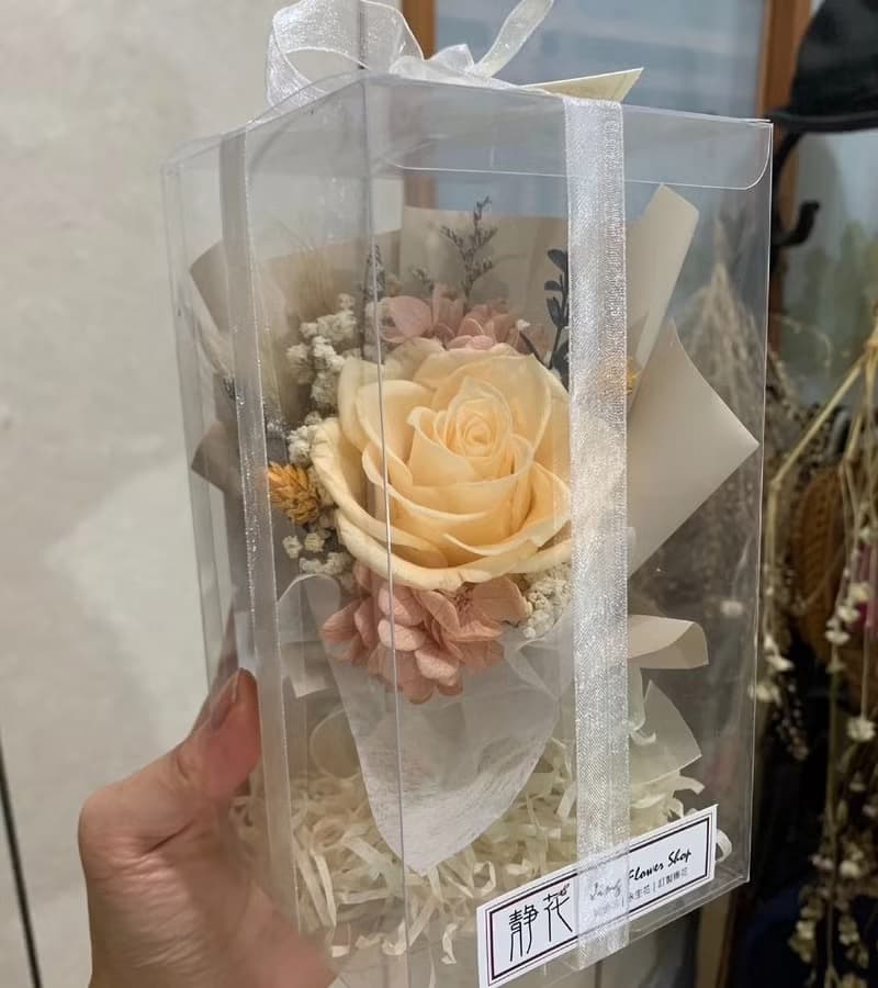 【永生玫瑰小花束】生日節慶花束  畢業花束 情人節母親節送禮