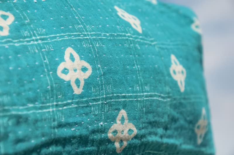 手縫紗麗布側背包/刺繡側背包/刺繡肩背包/手縫紗麗線側背包-花海