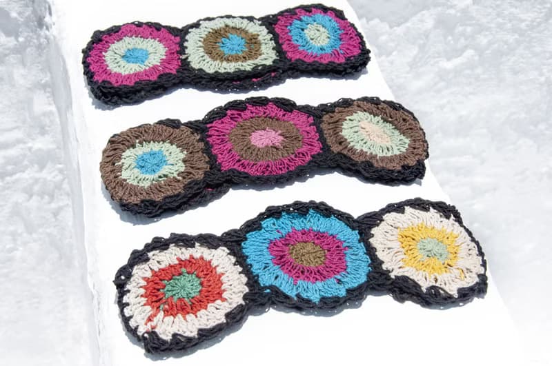 手工棉線編織髮帶/編織繽紛髮帶/手工鉤織髮帶-黑色繽紛彩虹花朵