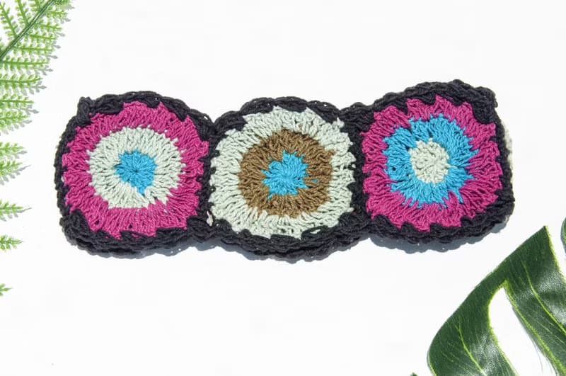 手工棉線編織髮帶/編織繽紛髮帶/手工鉤織髮帶-黑色繽紛彩虹花朵