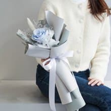 You are my star月亮女神永生玫瑰花束