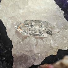 精選優惠|天然雙尖閃靈鑽|打磨閃爍通透|含礦物景觀|可製作飾物