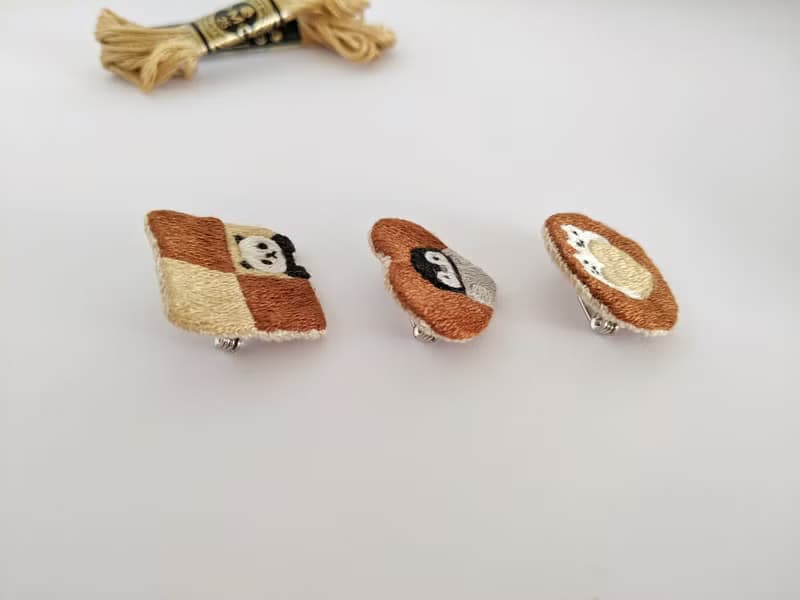 チョコ&クッキー3点セット　刺繍ブローチ