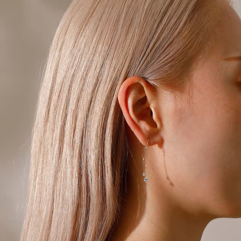 【Pinkoi限定商品】double gems pierced earring GD ニッケルフリーピアス　キュービックジルコニアが揺れるピアス　ゴールド