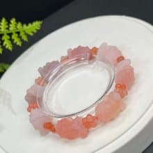 設計款手串雕刻莫桑比克紅瑪瑙吞金獸配冰飄南紅瑪瑙小花平安喜樂