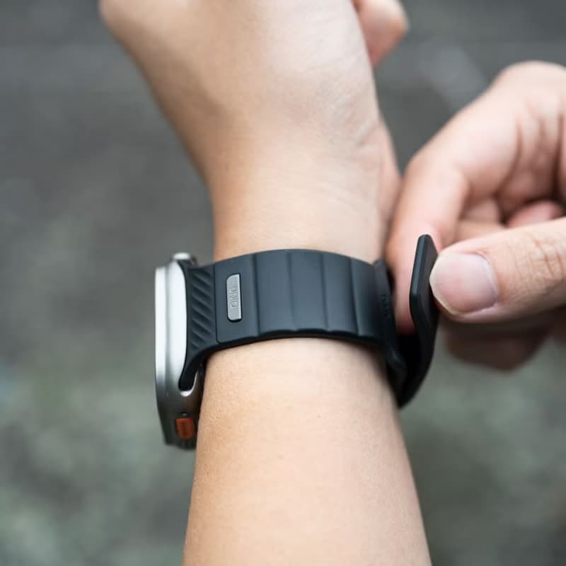 Apple Watch Stride 防水FKM橡膠不鏽鋼高質感錶帶(6色)