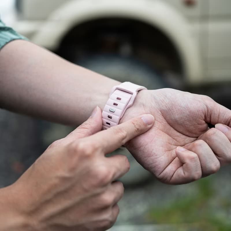 Apple Watch Stride 防水FKM橡膠不鏽鋼高質感錶帶(6色)