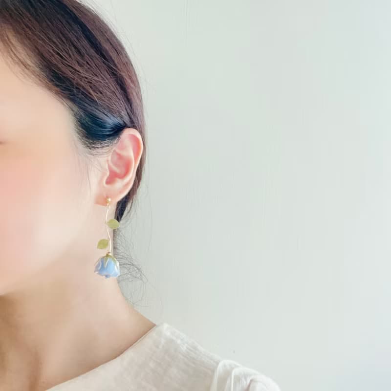 【小王子玫瑰】 樹脂水晶花耳環