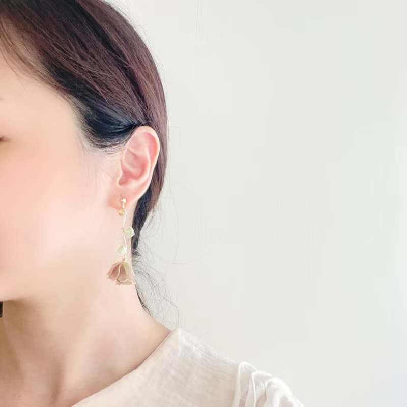 【小王子玫瑰】 樹脂水晶花耳環