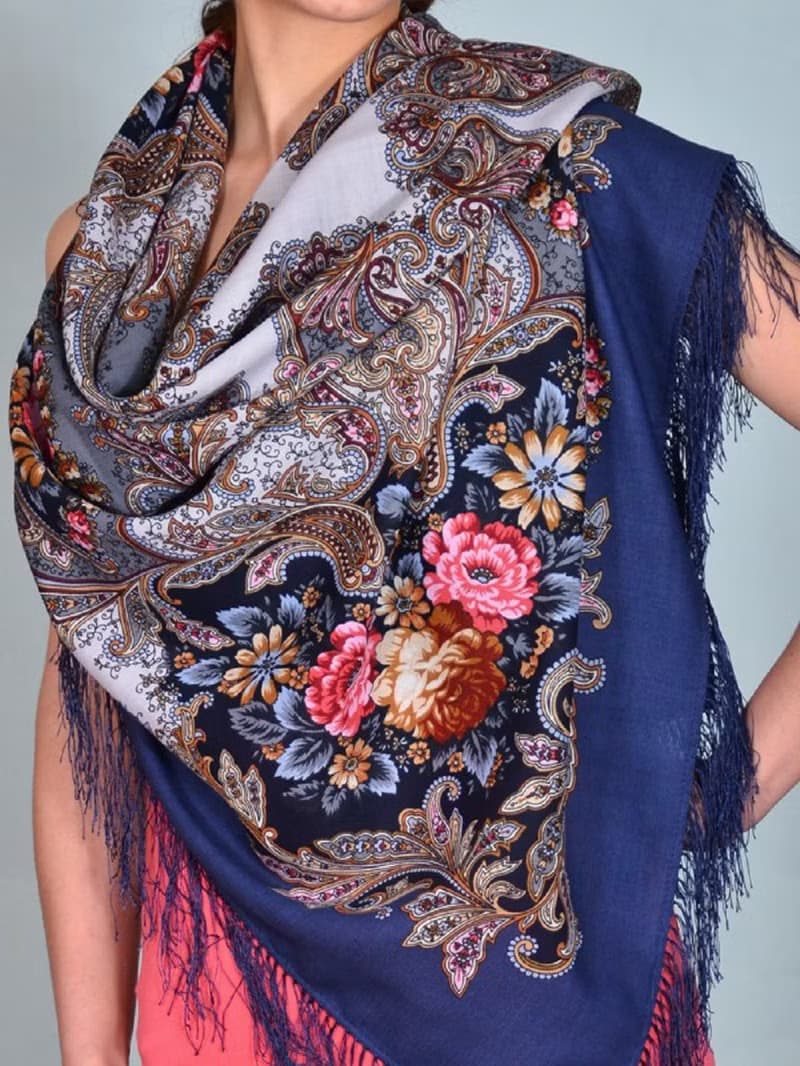 Pavlovo Posad Russian Shawl 100% Wool Scarf 125x125 cm Wrap Silk Fringe 1463-12