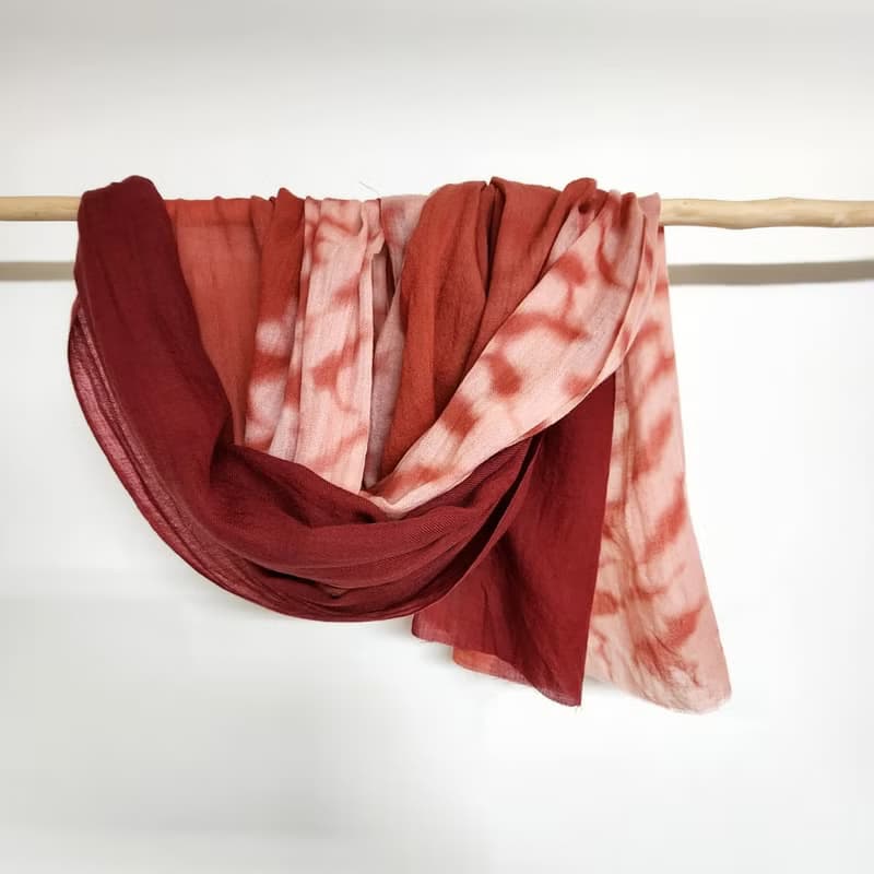 迎新紅-植物染羊絨圍巾 披肩