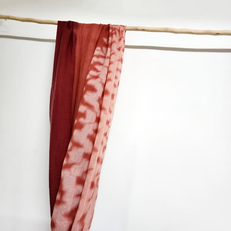 迎新紅-植物染羊絨圍巾 披肩