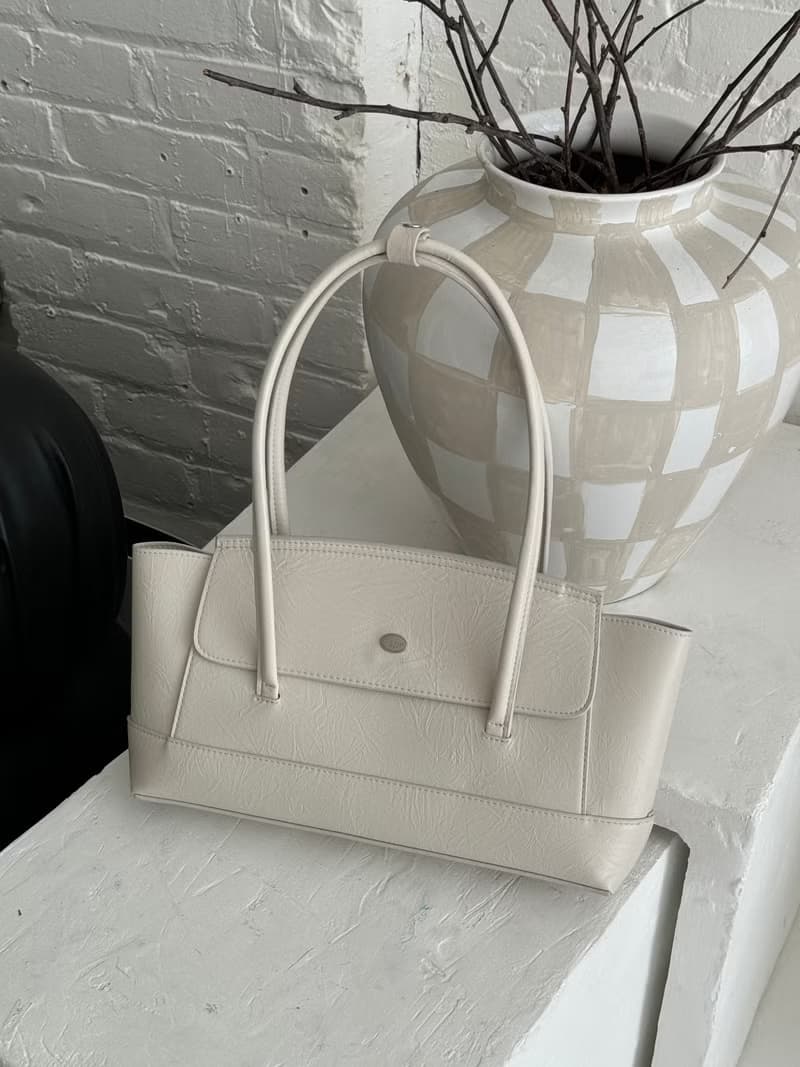 韓國 The Ally | River Bag | 白色 |斜背包