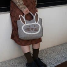 軻人羊毛氈手工兔子手提包手腕包女包可愛兔年禮物日系文藝小清新