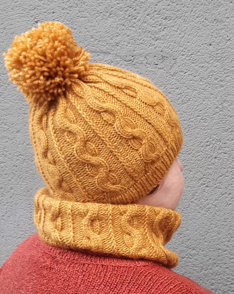 Warm Hand Knit Saffran Women Hat and Snood with Pompom Fall Winter