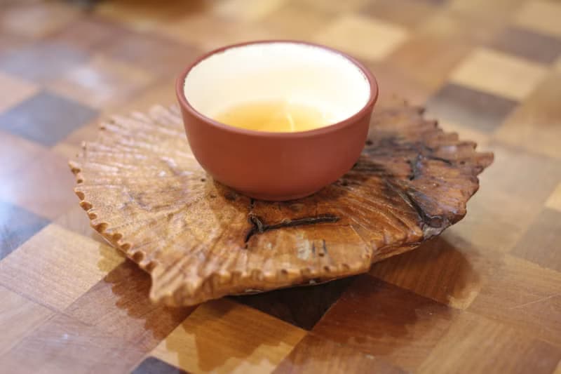 【送禮好物】老樟木 奇木杯墊 手工荷葉紋 三峽日月坊出品