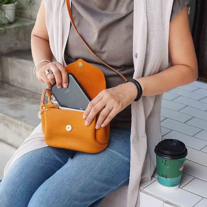 日本手作 甜美輕巧牛革隨身/側背包Made in Japan by CHAM