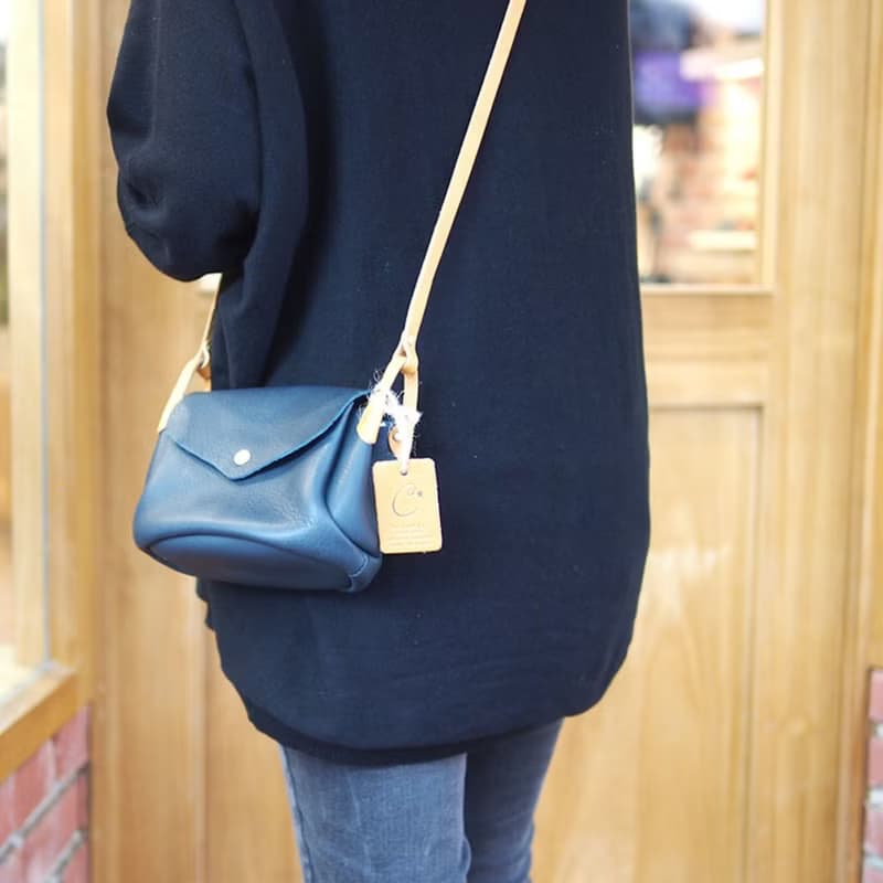 日本手作 甜美輕巧牛革隨身/側背包Made in Japan by CHAM