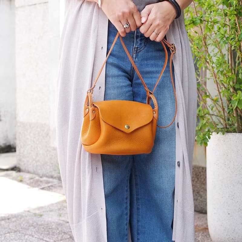 日本手作 甜美輕巧牛革隨身/側背包Made in Japan by CHAM