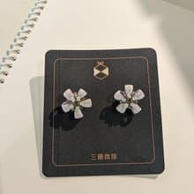 質感纏花耳飾-繡珠耳針