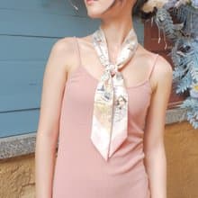 愛旅行者插畫長絲巾 - 【粉嫩童話の約定】髮帶 | 手袋者